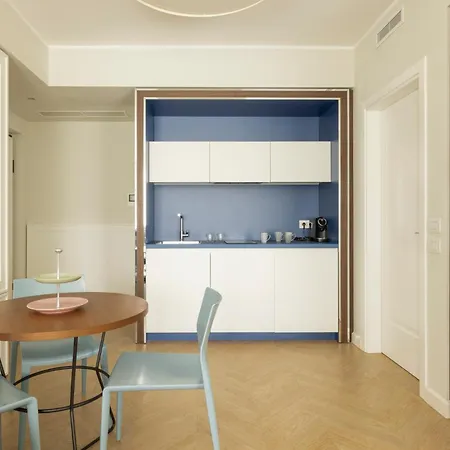 Besuite Апартаменты *