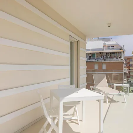 Besuite סן בנדטו דל טרנטו