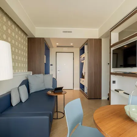 Апартаменты Besuite *